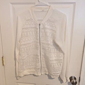 lightweight Zipped Up Jacket